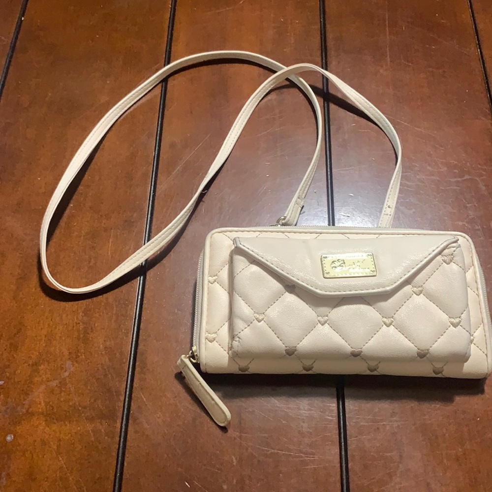 A white bag